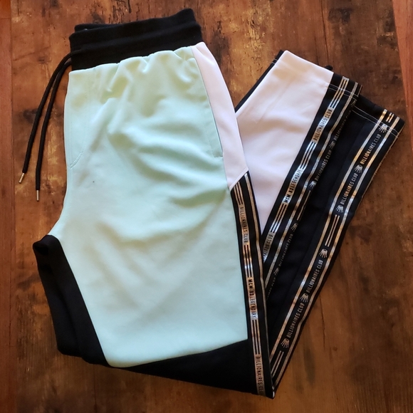 Switch Remarkable Joggers - Picture 6 of 6